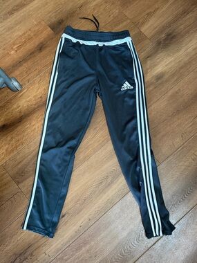 Adidas Small Jiggers
